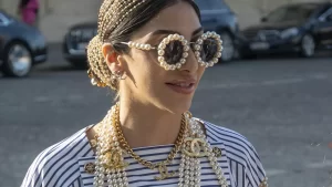 Street style looks bij Chanel zomer 2023