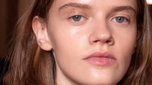 Make-up trends voor 2023 voor de huid