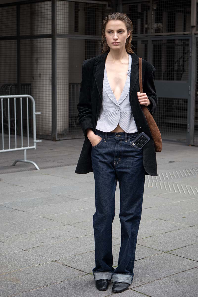 We love it. Model style: minimalisme met impact op z’n Parijs. Foto Charlotte Mesman