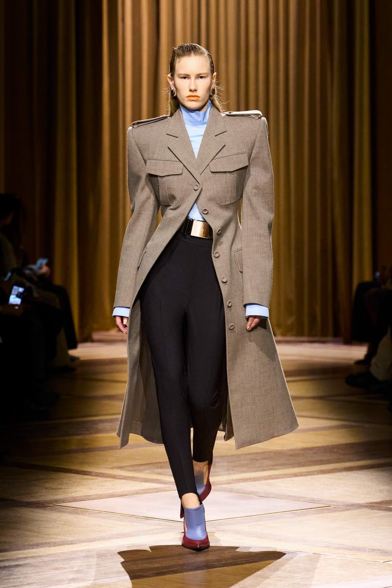 De modecollectie van Mugler voor herfst winter 2026 2027. Photo courtesy of Mugler